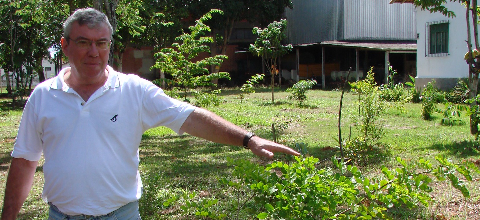 O pesquisador e entomologista que atua na Fazenda Experimental do Incaper em Linhares Cesar Fanton está entre os finalistas do “Prêmio Campo Vivo – Os melhores do agronegócio (Edição Linhares)”.