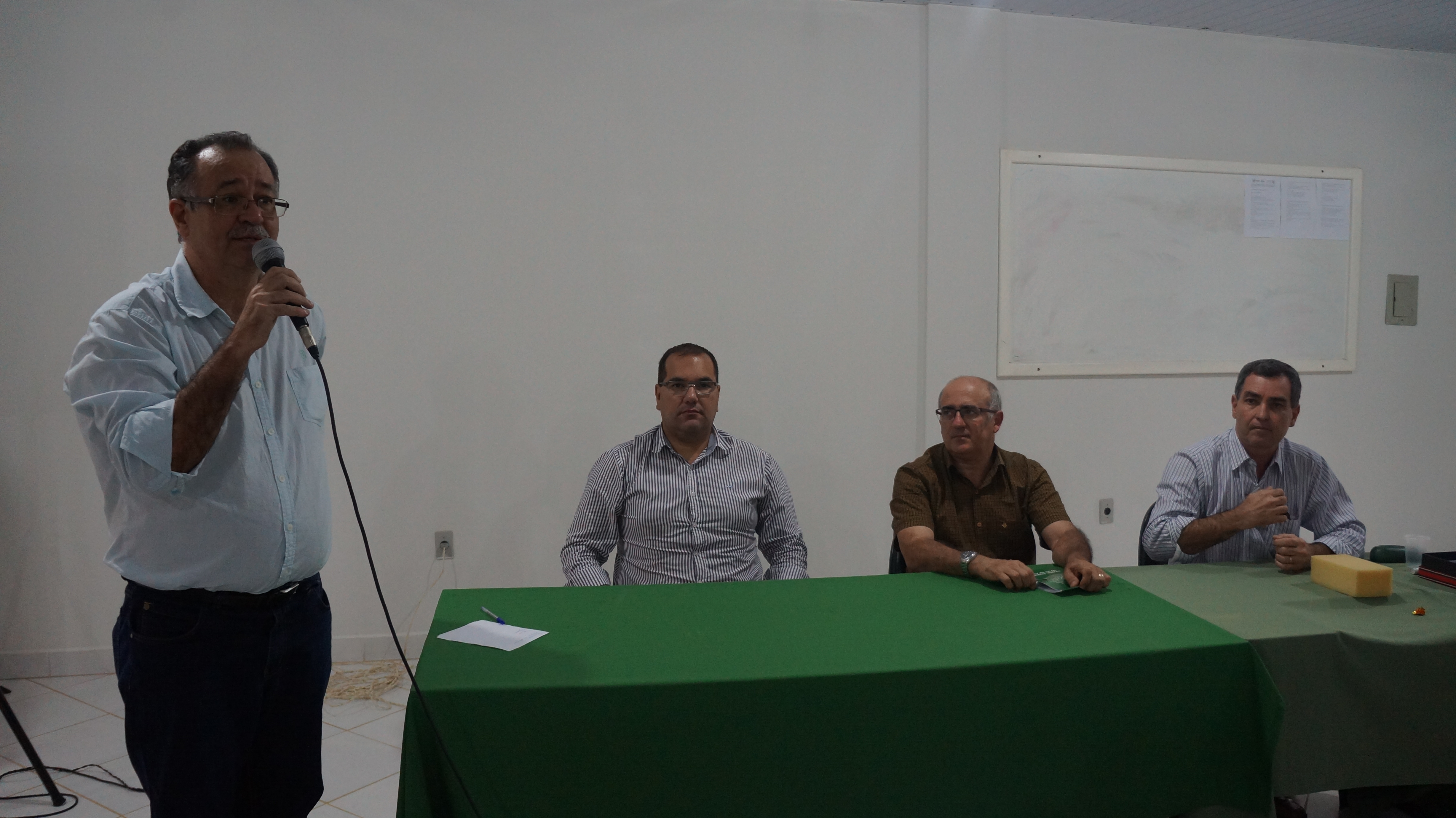 Gestão da água na propriedade rural e código florestal pautam curso de conservação de água e solo
