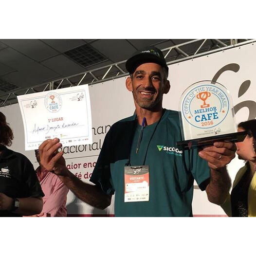 O arábica cultivado por Afonso Donizete Abreu de Lacerda -  de Dores do Rio Preto -  ficou em primeiro lugar.