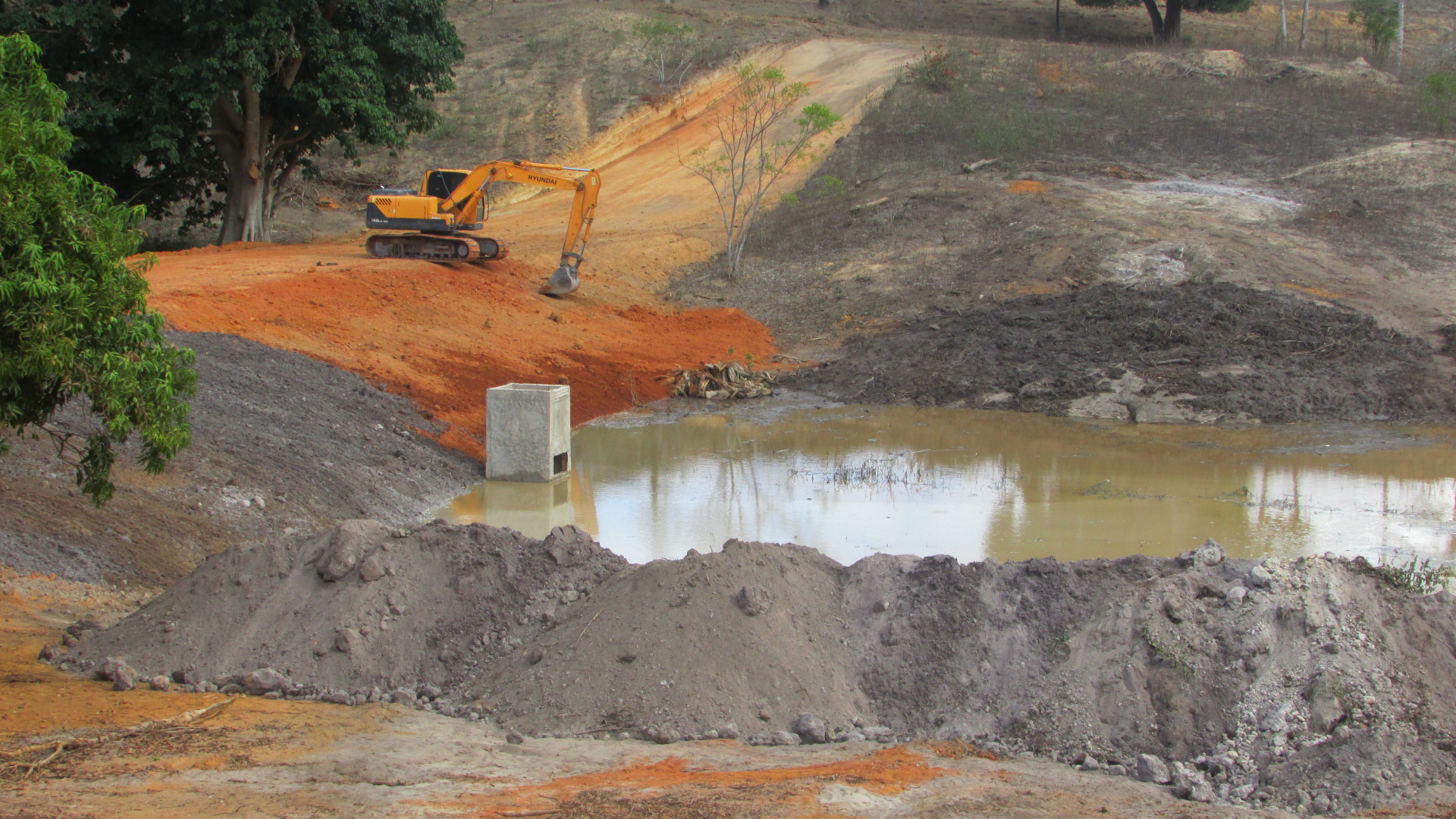 Mucurici é destaque em construção -  reforma e ampliação de barragens.